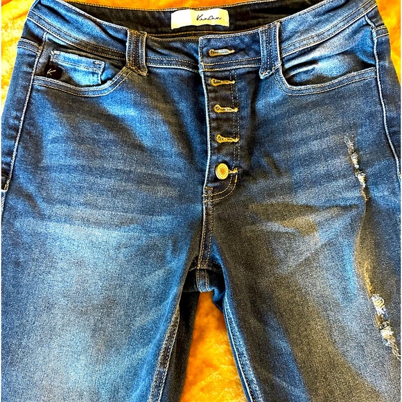 Like new size 8 KanCan 30 waist jeans - Picture 3 of 9